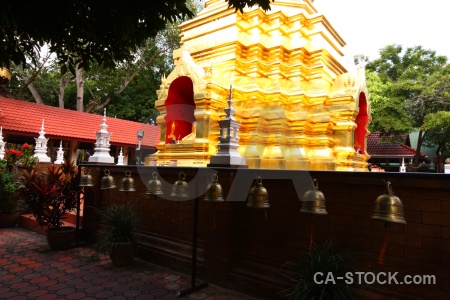 Buddhist building wat phan on chiang mai bell.