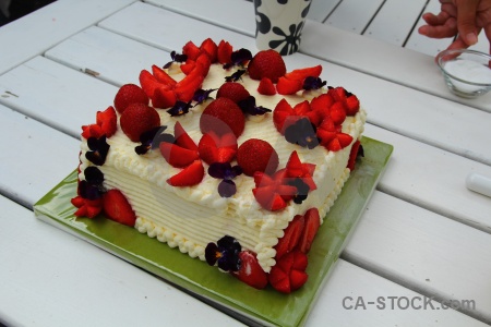 Cake strawberry cream food karlskrona.