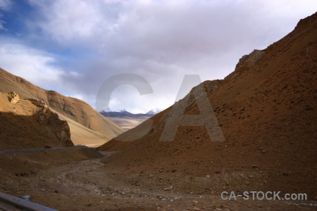 Cloud china mountain tibet desert.