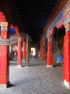 East asia column pillar temple buddhist.