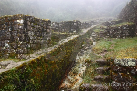 Inca trail ruin altitude puyupatamarca stone.