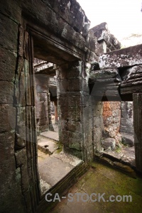 Khmer window buddhist fungus angkor.