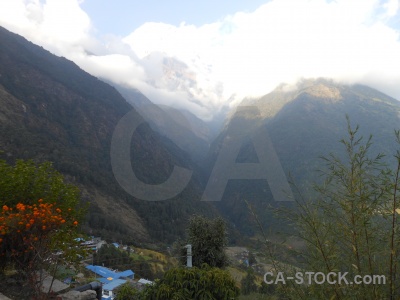 Modi khola valley trek himalayan cloud chhomrong.