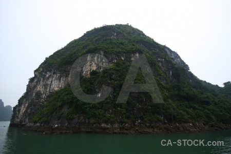 Mountain island water sea unesco.