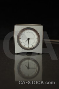 Object clock black.