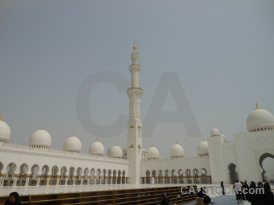 Person building uae sheikh zayed muslim.