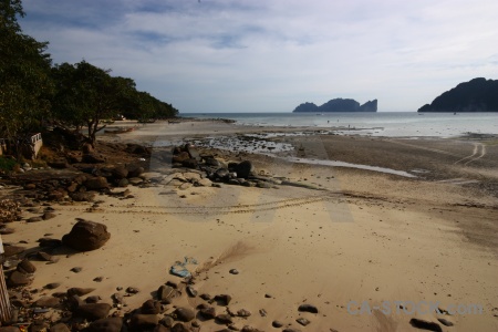 Sea ko phi don rock sand island.