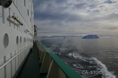 Sea mountain day 5 antarctica cruise cloud.