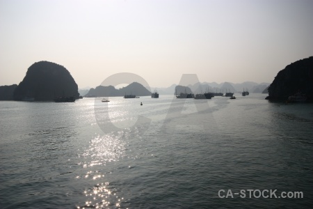 Vehicle ha long bay sky cliff vinh.