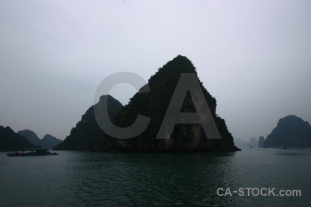 Water sky vinh ha long mountain unesco.